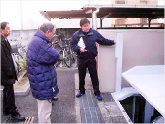 立体駐車場の点検風景